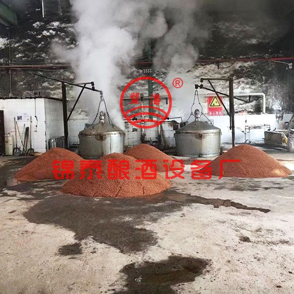 釀酒設備中的蒸餾設備作用有哪些？